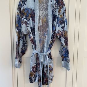Free people blue satin shirt robe, size medium